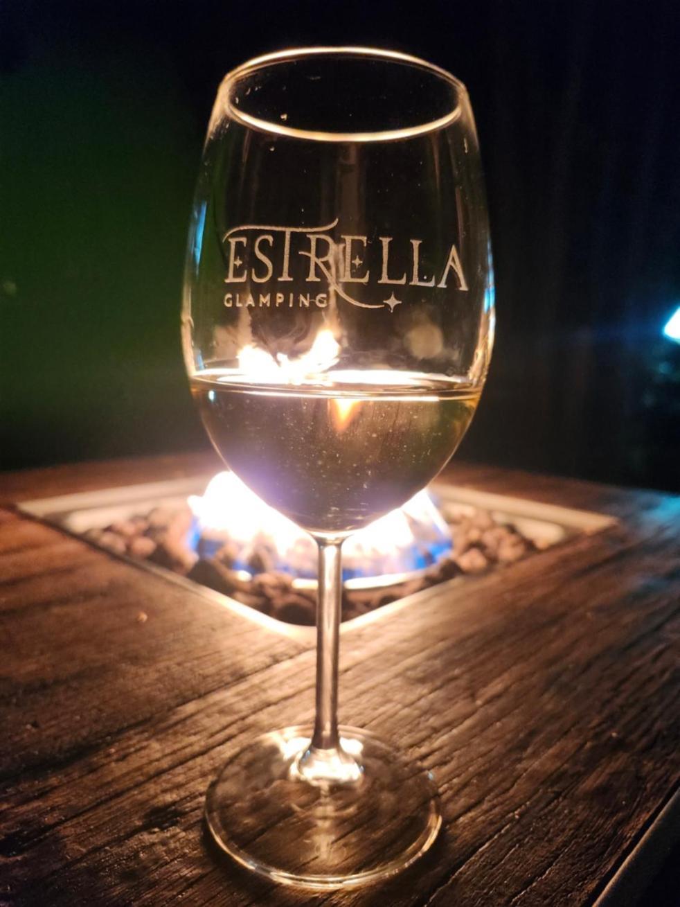Estrella Glamping Hotel Caraquet Exterior photo